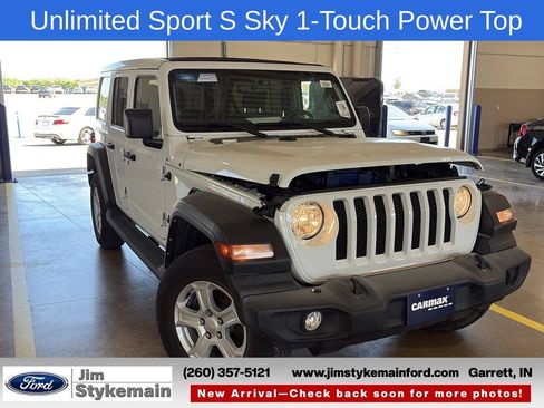Used 2022 Jeep Wrangler Unlimited Sport w/ Sun And Sound Package AWD/4WD image 1