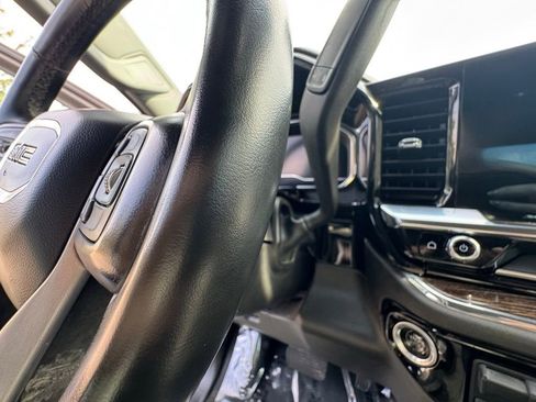 Used 2023 GMC Sierra 1500 SLE image 27