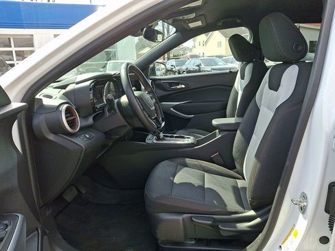 Used 2024 Chevrolet Trax RS w/ Driver Confidence Package image 13