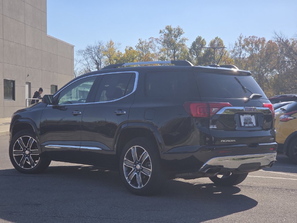Used 2017 GMC Acadia Denali AWD/4WD image 23