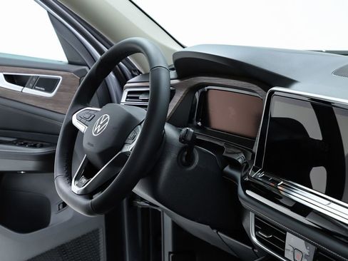 New 2026 Volkswagen Atlas SEL Premium R-Line image 35