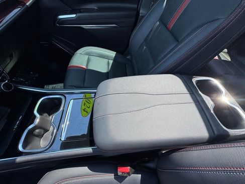 Used 2024 Chevrolet Traverse RS w/ LPO, Floor Liner Package AWD/4WD image 22