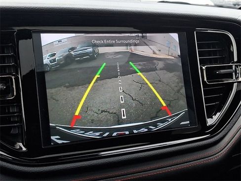 Used 2024 Dodge Durango GT image 15