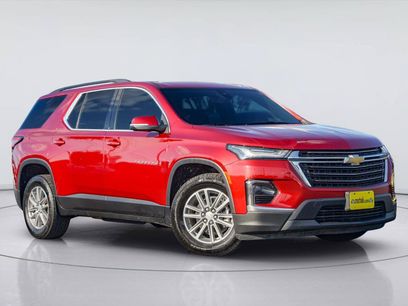 Used 2023 Chevrolet Traverse LT