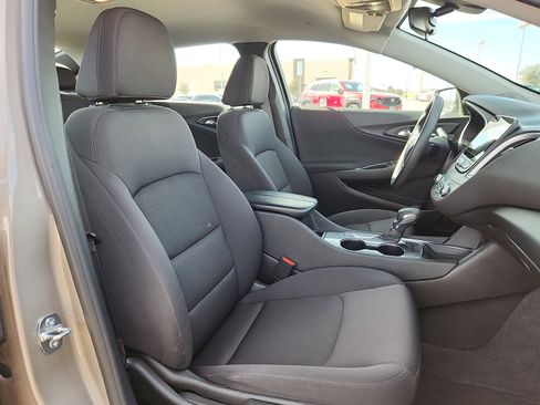 Used 2023 Chevrolet Malibu LT image 15
