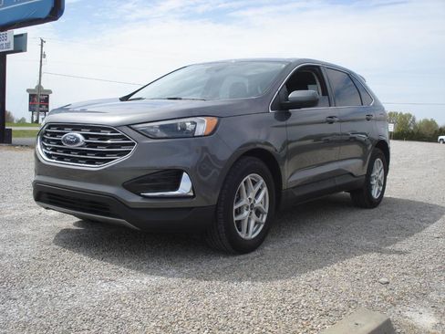 Used 2022 Ford Edge SEL w/ Cargo Accessory Package AWD/4WD image 4