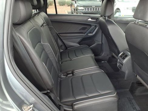 Used 2020 Volkswagen Tiguan SEL Premium R-Line image 14
