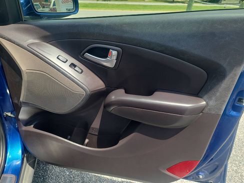 Used 2013 Hyundai Tucson Limited w/ Premium Pkg FWD image 33