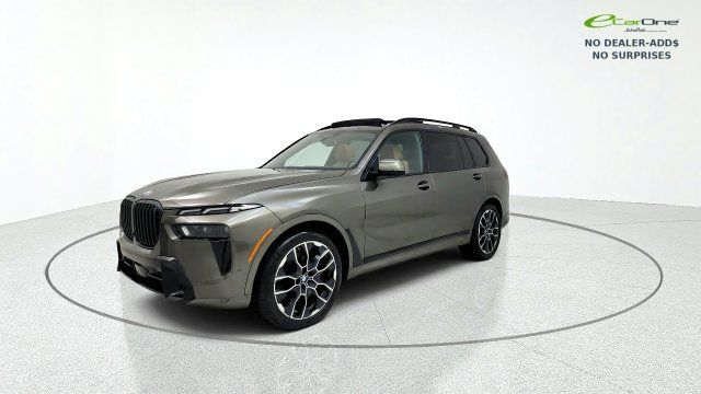 Used 2026 BMW X7 xDrive40i AWD/4WD image 3