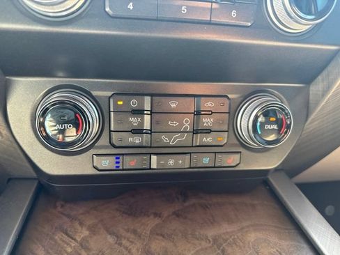 Used 2019 Ford F250 Limited w/ FX4 Off-Road Package AWD/4WD image 12
