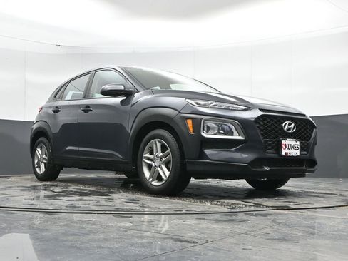 Used 2018 Hyundai Kona SE image 48