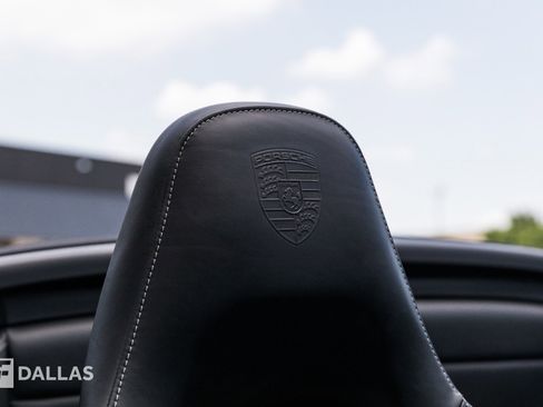 Used 2018 Porsche 911 Turbo image 41