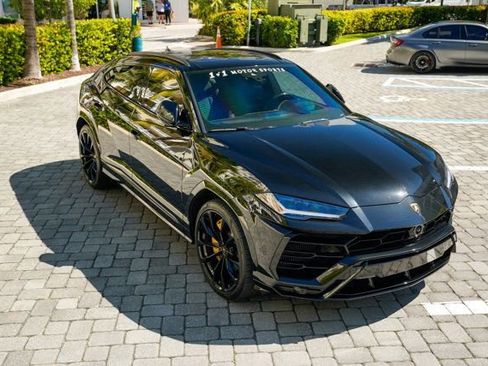 Used 2022 Lamborghini Urus image 39