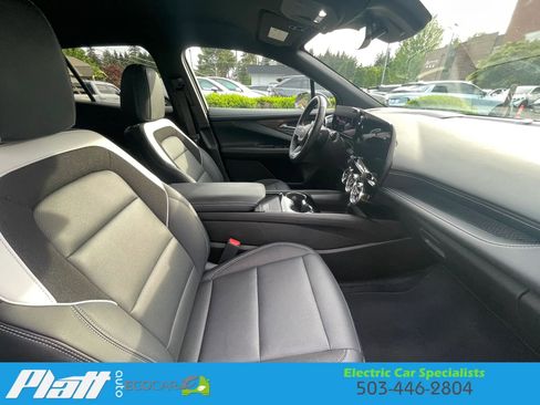 Used 2024 Chevrolet Blazer EV LT AWD/4WD image 55