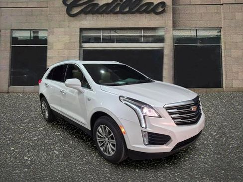 Used 2018 Cadillac XT5 Luxury w/ Driver Awareness Package AWD/4WD image 7