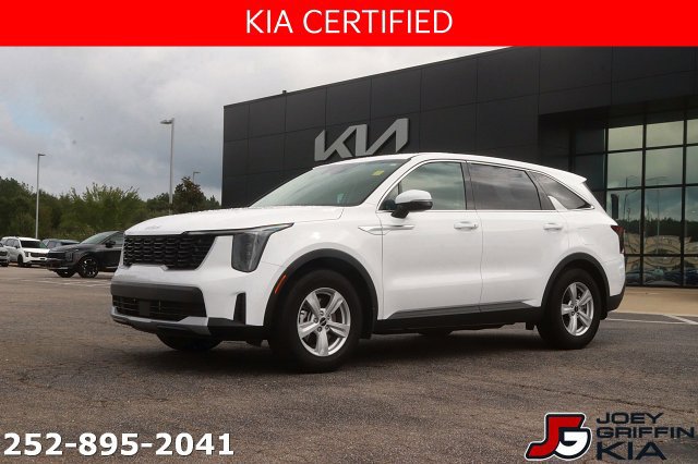 Certified 2026 Kia Sorento LX FWD image 1