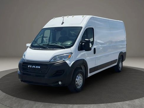 Used 2025 RAM ProMaster 2500 w/ Convenience Group FWD image 1