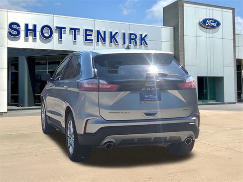 Certified 2024 Ford Edge Titanium image 6