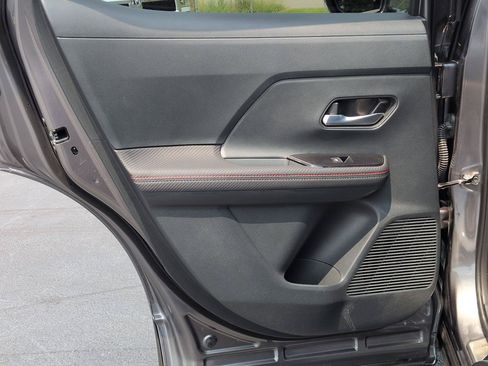 Used 2025 Nissan Kicks SR w/ Illumination Package FWD image 28