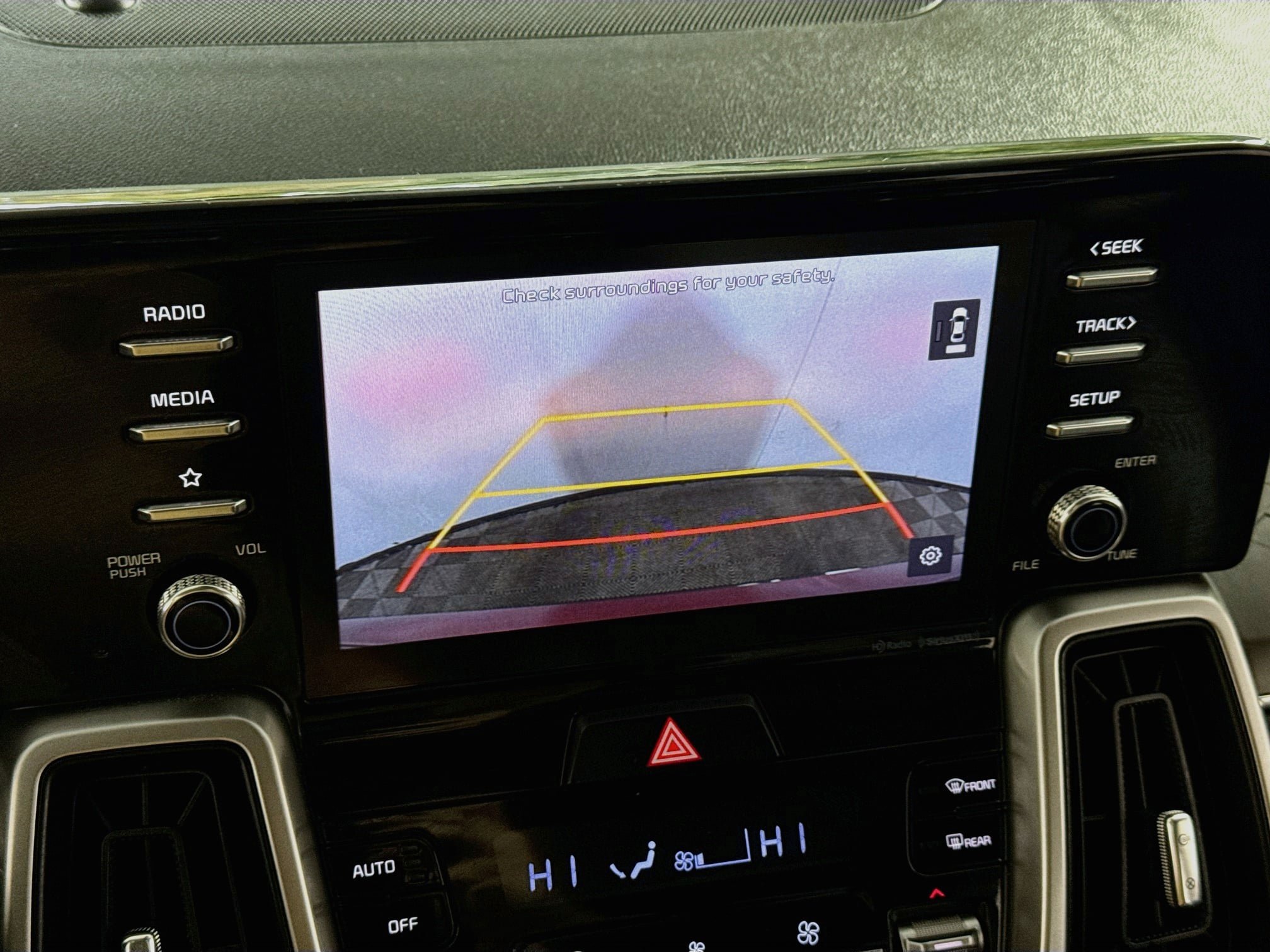 Used 2021 Kia Sorento S w/ Panoramic Sunroof Package AWD/4WD image 3