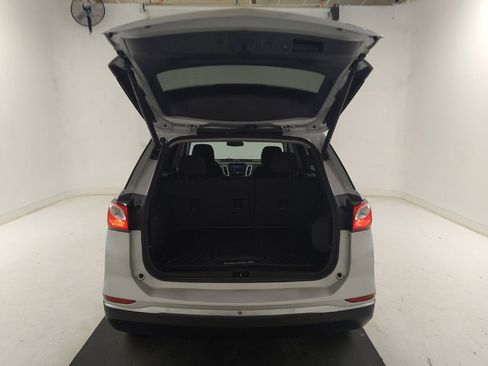 Used 2021 Chevrolet Equinox LT AWD/4WD image 29