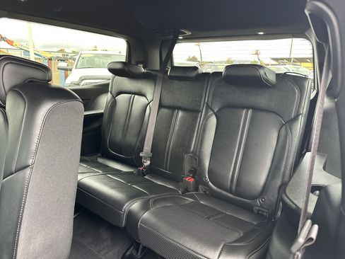 Used 2022 Jeep Wagoneer Series II image 13