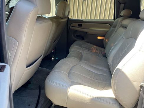 Used 2002 Chevrolet Suburban LT AWD/4WD image 19