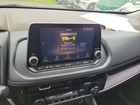 Used 2021 Nissan Rogue SV FWD image 31