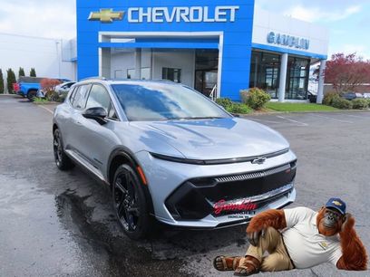 Used 2025 Chevrolet Equinox EV RS w/ Convenience Package II