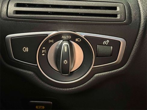 Certified 2022 Mercedes-Benz GLC 300 4MATIC image 19