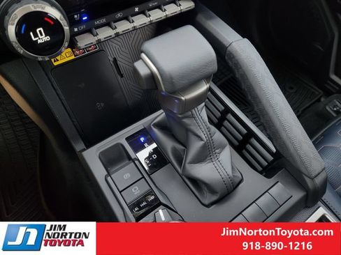 Used 2026 Toyota 4Runner Platinum AWD/4WD image 21