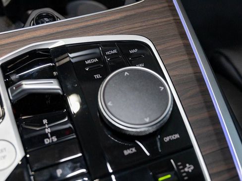 New 2026 BMW X5 xDrive50e image 24