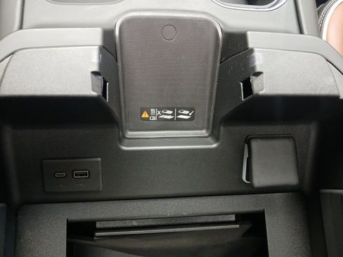 Used 2024 GMC Sierra 2500 Denali Ultimate image 6