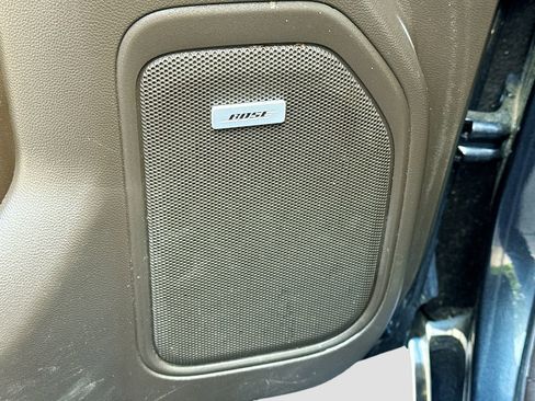 Used 2022 Chevrolet Silverado 1500 RST w/ Convenience Package II AWD/4WD image 14