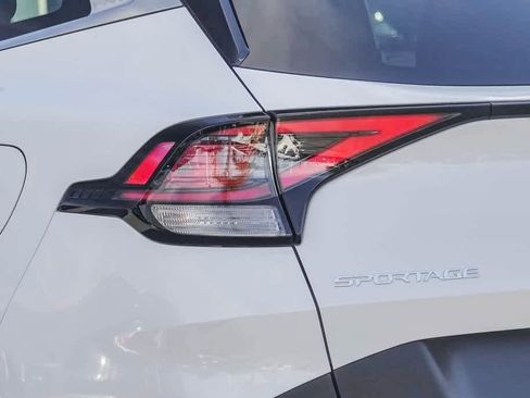 Certified 2023 Kia Sportage EX image 7