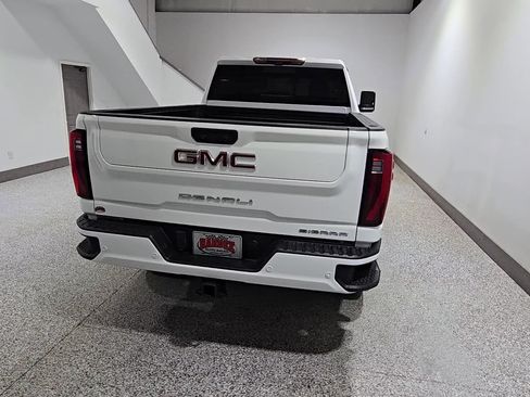 Used 2024 GMC Sierra 2500 Denali w/ Technology Package AWD/4WD image 7