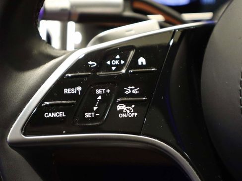 Used 2024 Mercedes-Benz S 580e 4MATIC Sedan image 29