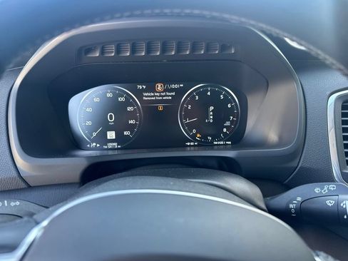 Used 2020 Volvo XC90 T6 Momentum w/ Protection Package Premier AWD/4WD image 15