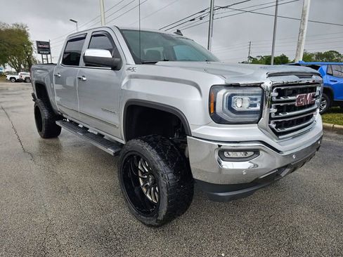Used 2018 GMC Sierra 1500 SLT AWD/4WD image 12