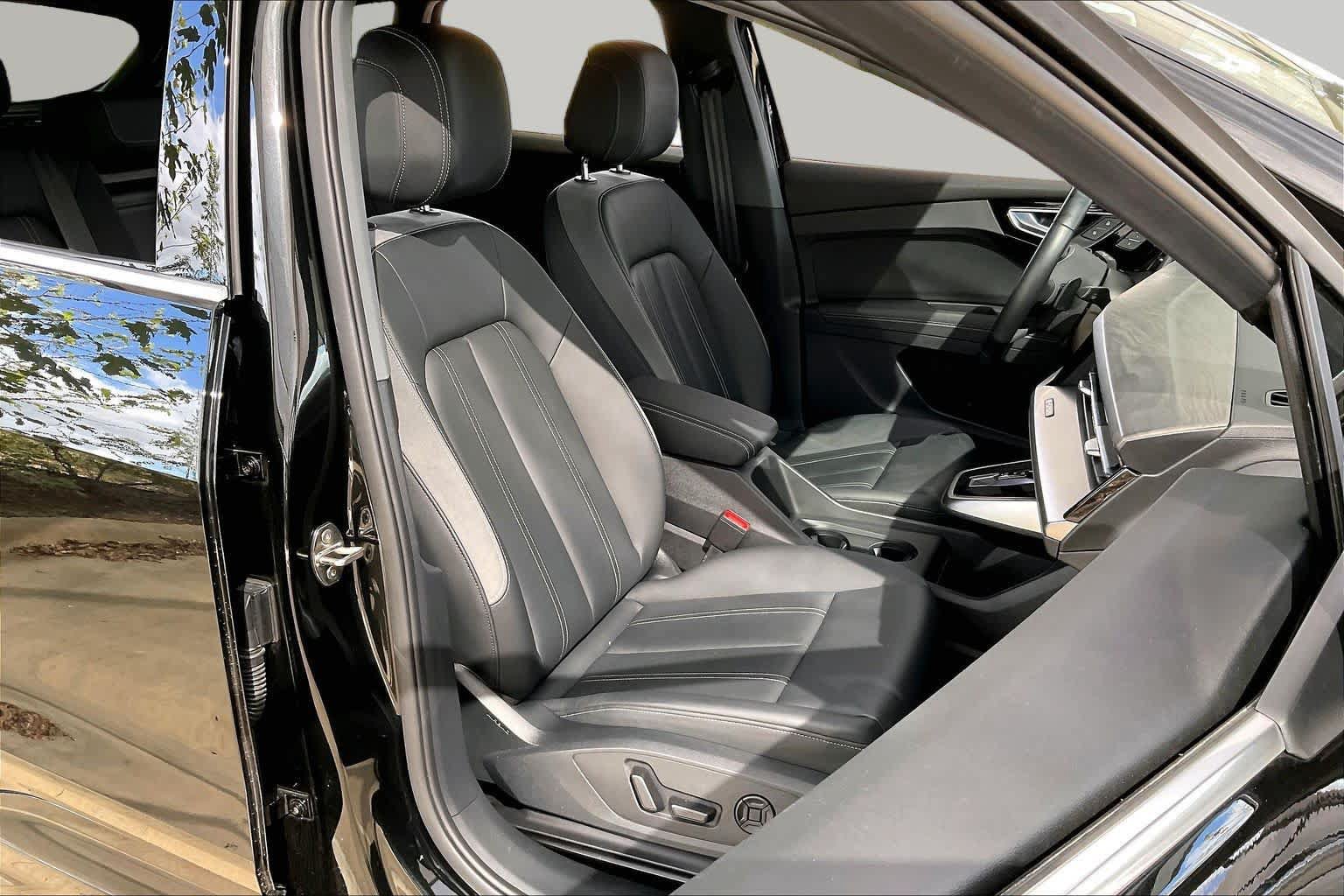 Used 2023 Audi Q4 e-tron Premium Plus w/ Premium Plus RWD image 8