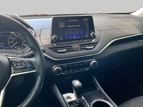 Used 2022 Nissan Altima 2.5 SV w/ SV Premium Package FWD image 12