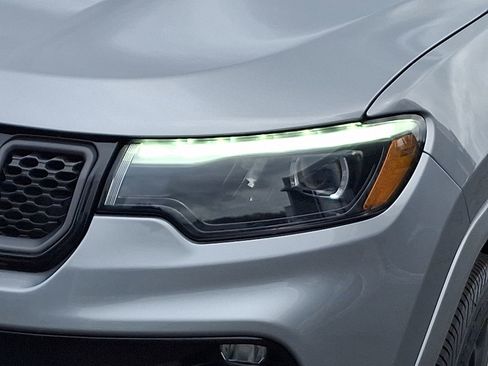 Used 2023 Jeep Compass High Altitude image 9