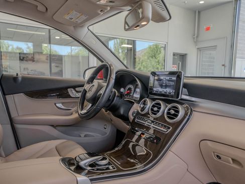 Certified 2016 Mercedes-Benz GLC 300 image 21