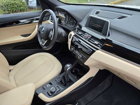 Used 2018 BMW X1 xDrive28i image 10