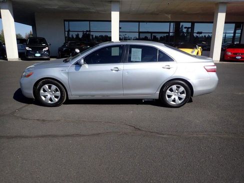 Used 2009 Toyota Camry Hybrid image 2