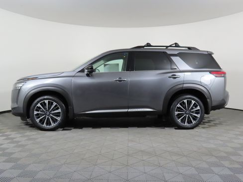 New 2026 Nissan Pathfinder Platinum image 15
