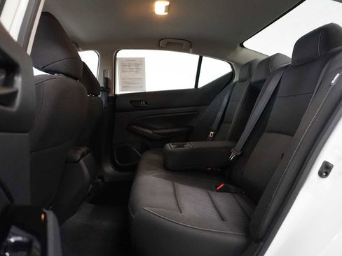 Used 2023 Nissan Altima 2.5 SV image 16