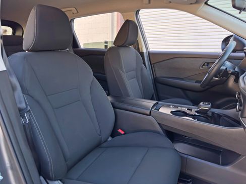 Used 2023 Nissan Rogue S FWD image 30
