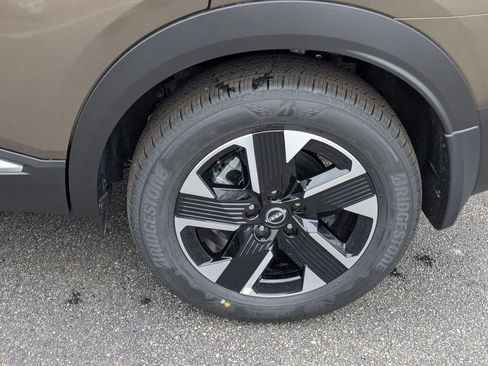 New 2026 Nissan Kicks SV w/ SV Premium Package image 13