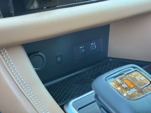 New 2025 Nissan Pathfinder Platinum image 28